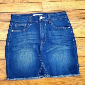 Jean mini skirt